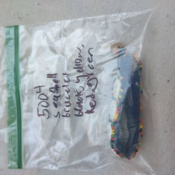 5004 Sea Shell Bracelet Red, Green, Yellow, Black - Picture 2 of 4